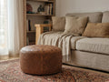 Puff de Cuero Marroquí Artesanal | Reposapiés y Asiento Boho